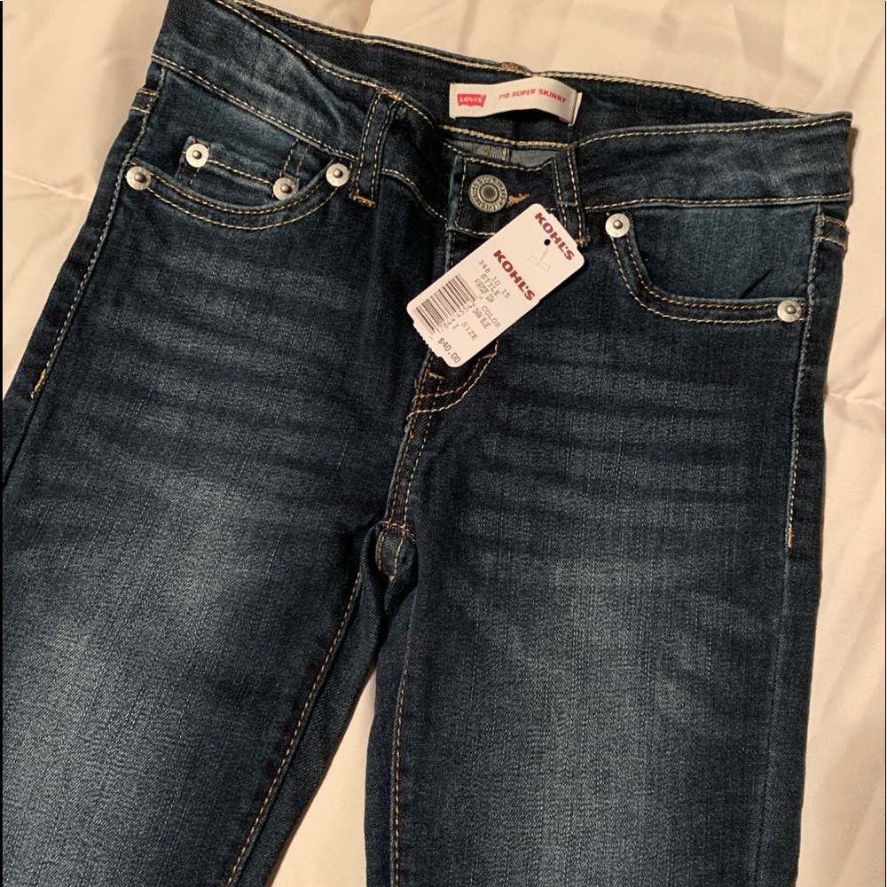 NWT Levi’s straight leg jeans